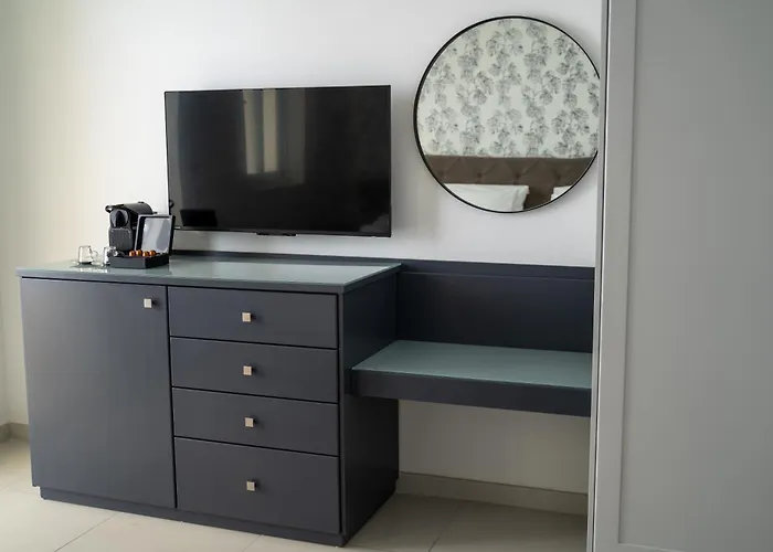 The Republic Boutique Ξενοδοχείο 4*